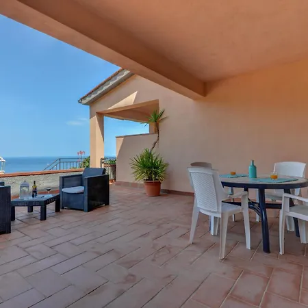 Appartamento La Paradisa-2 By Interhome *